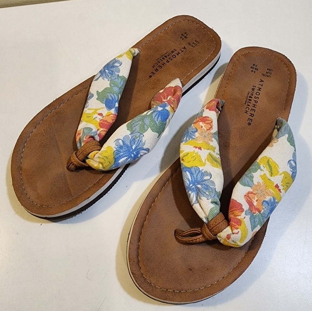 Atmosphere Swim a d Beach Floral Sandals size 7-8